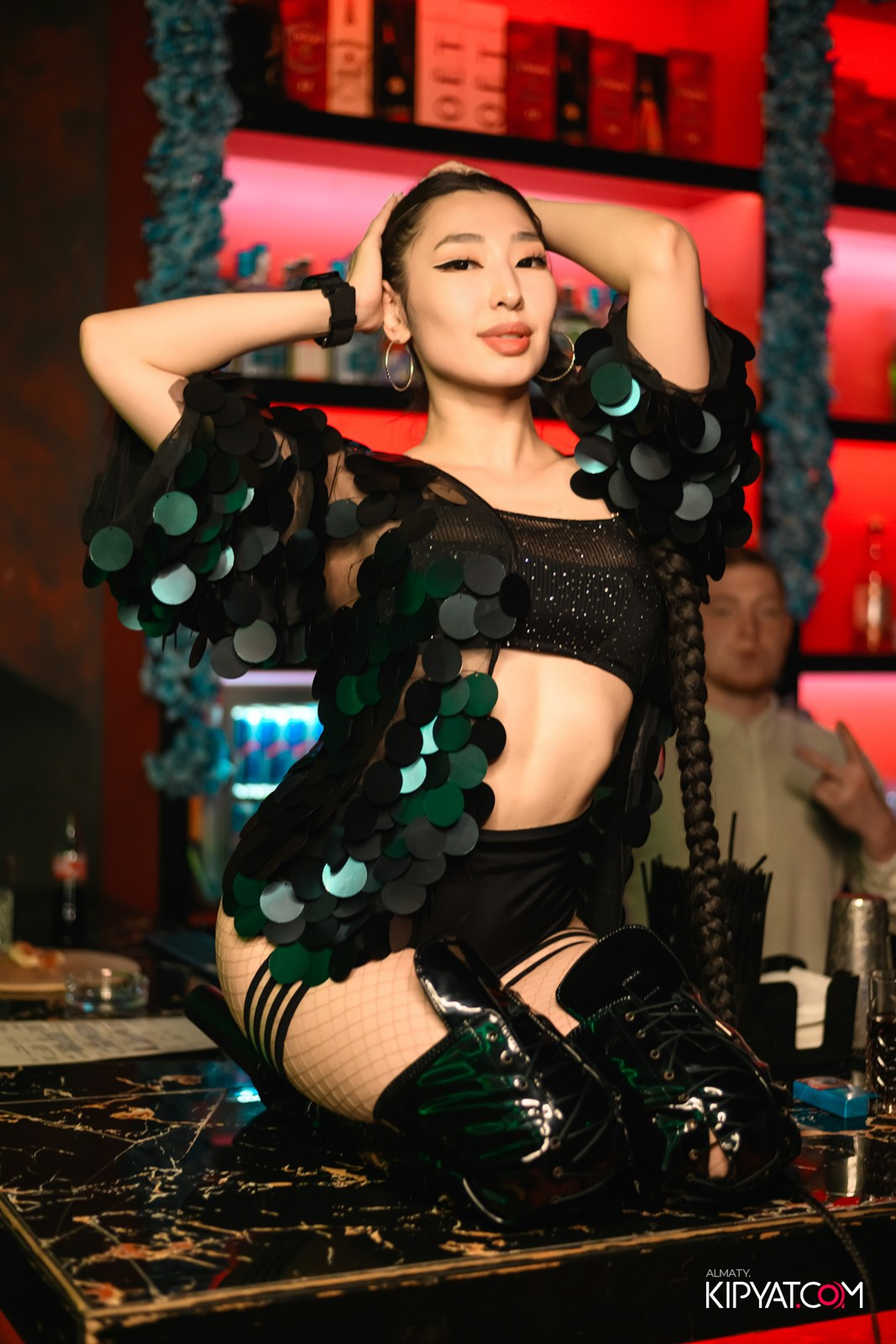 UYAT EMES BAR. КИПЯТКОМ АЛМАТЫ!