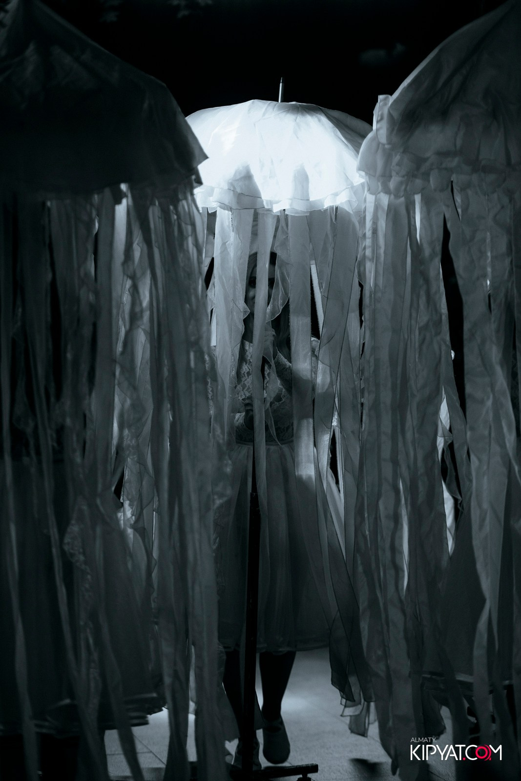 FRIENDS BAR & TERRACE. КИПЯТКОМ АЛМАТЫ!