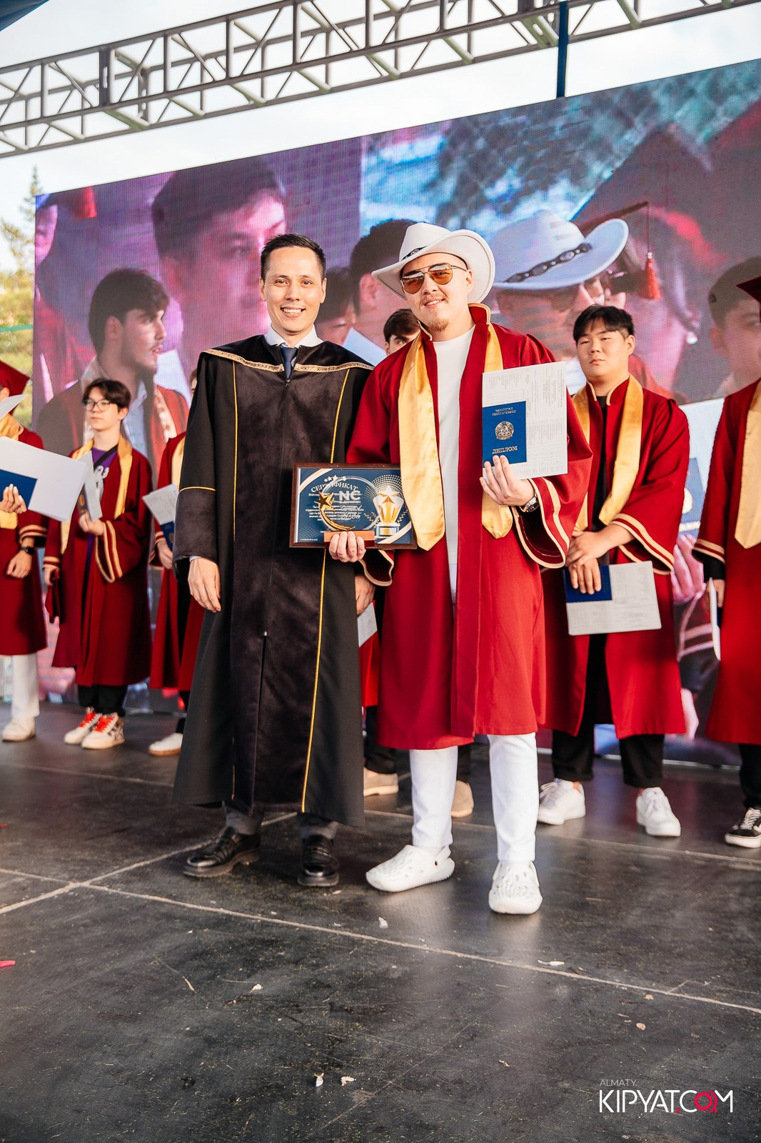ВРУЧЕНИЕ ДИПЛОМОВ — НАРХОЗ КОЛЛЕДЖ. Part 4. КИПЯТКОМ АЛМАТЫ!