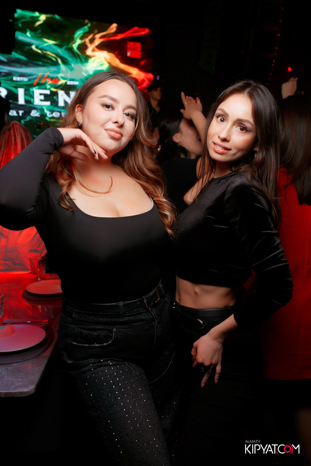 FRIENDS BAR & TERRACE. КИПЯТКОМ АЛМАТЫ!