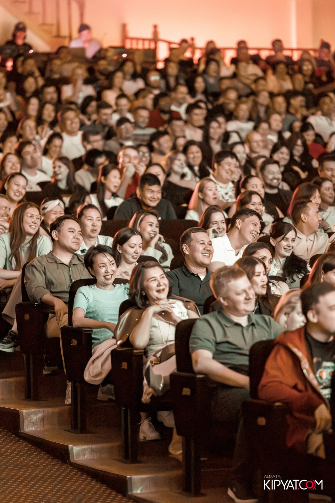 STAND UP КОНЦЕРТ АЛЕКСАНДА МЕРКУЛЬ. КИПЯТКОМ АЛМАТЫ!