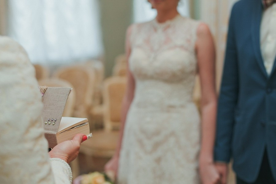 Свадебная прогулка по Санкт-Петербургу. Фотограф крещение венчание в Петербурге! Помогает подобрать храм и посоветовал душевного батюшку в СПб