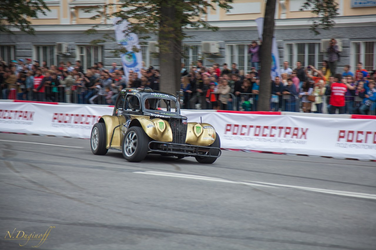 Nissan Nissmo Drive. Профессиональный фотограф Дугинов Николай | Екатеринбург