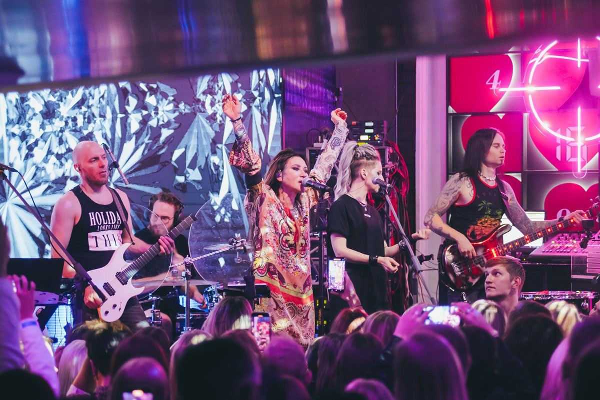 Концерт LINDA в РУКИ ВВЕРХ БАР в Ростове-на-Дону