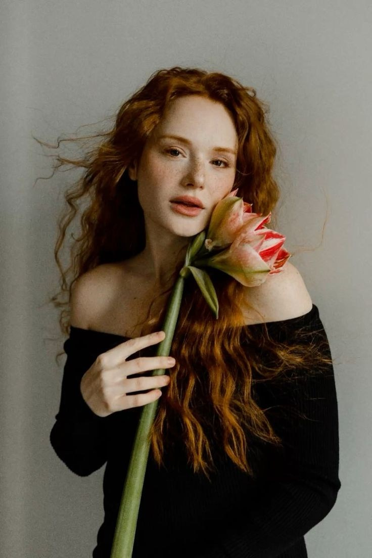 Фотосессия с цветами. Фотограф в Иркутске Кристина Телегина