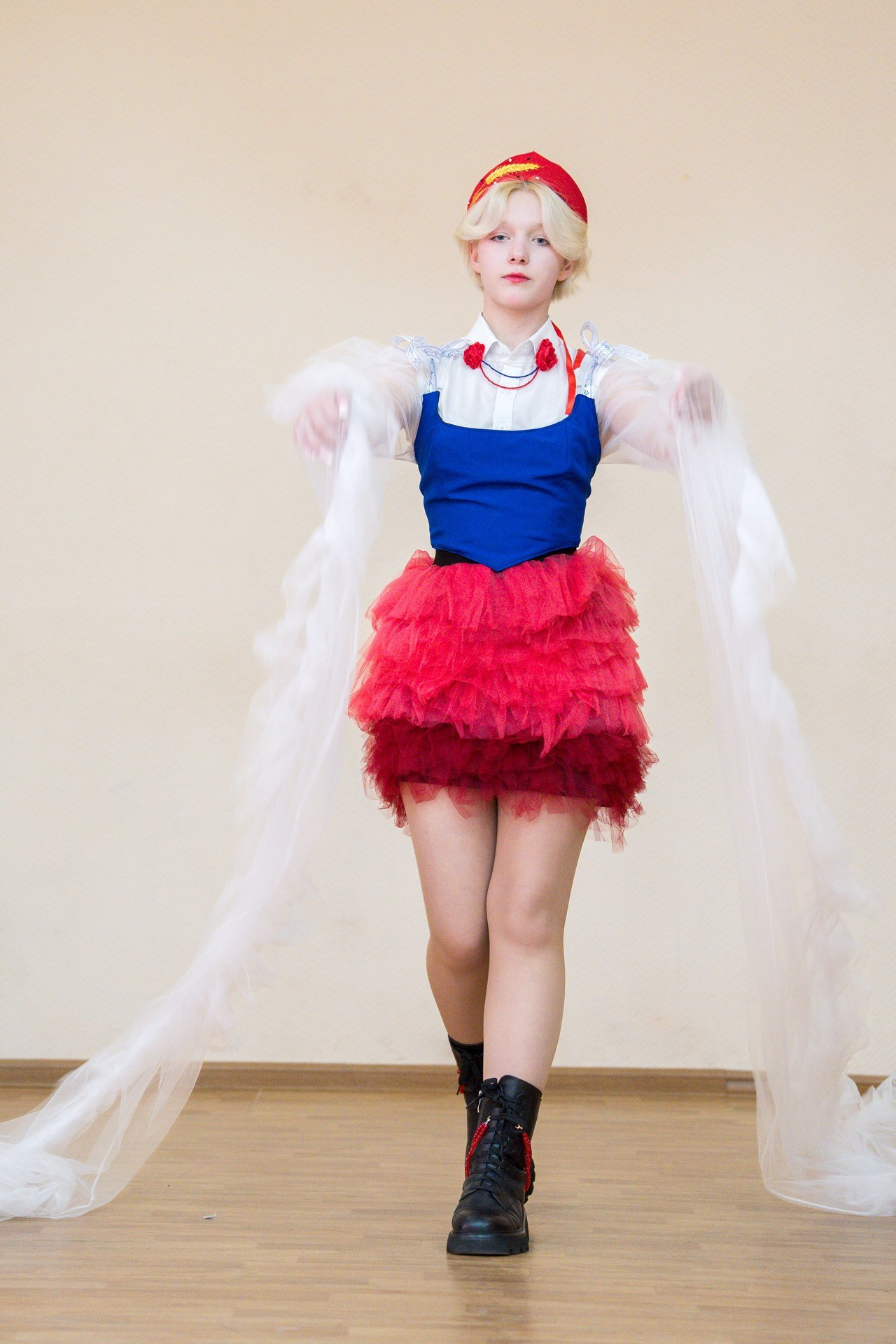 Царскосельский кутюрье. Репортажная съёмка в Санкт-Петербурге, Константин Петров