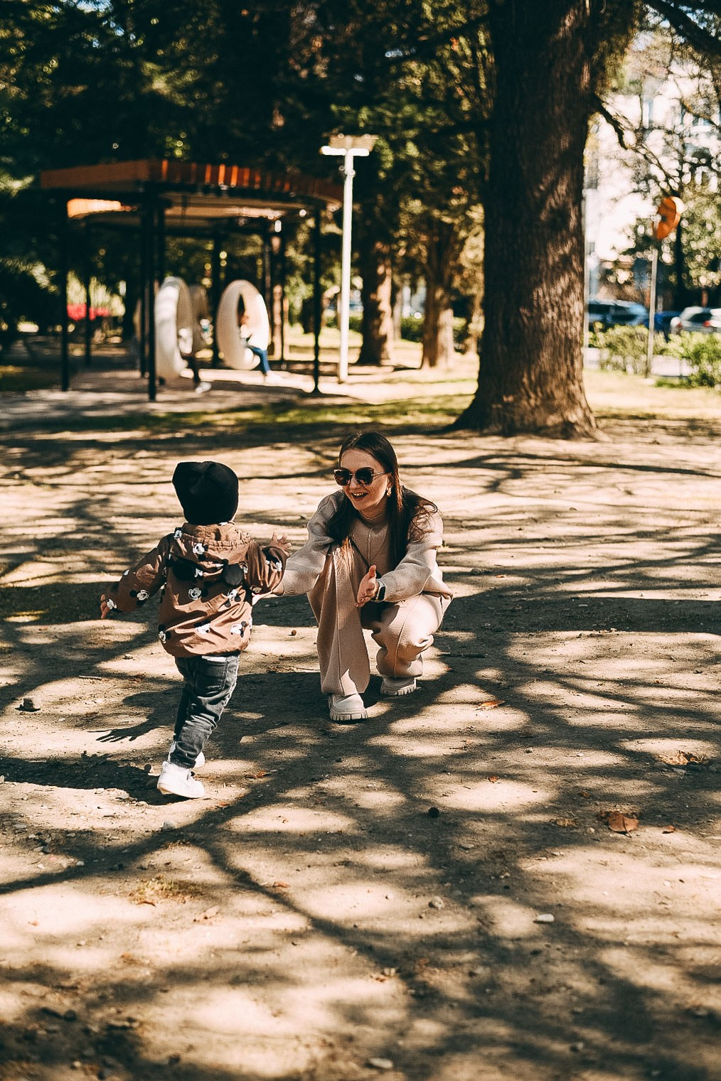 Семейная фотосессия дома плюс фотопрогулка. Фотограф в Сочи — Маргарита Поганова