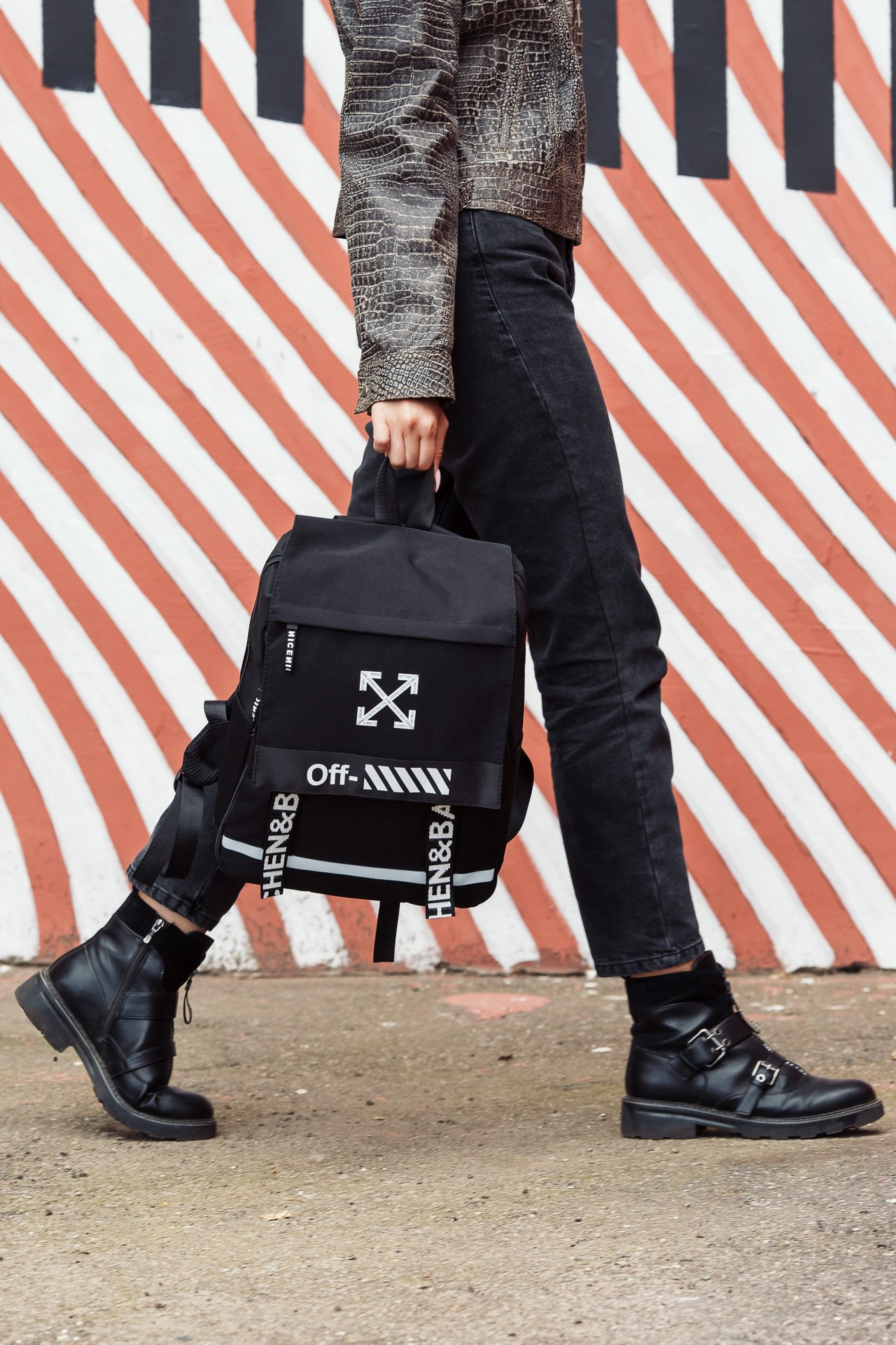 WB OZON Рюкзаки. Фотосъёмка для бизнеса — предметное фото, репортаж с мероприятий, портреты людей, съёмка интерьера и экстерьера