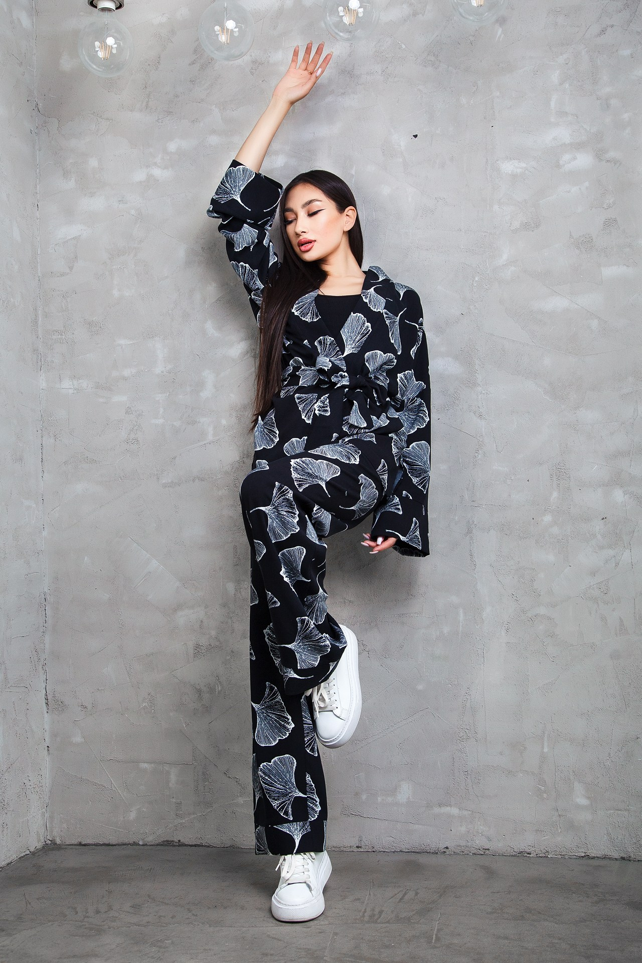 Реклама женской одежды. Натан Супервайзер по Продакшену