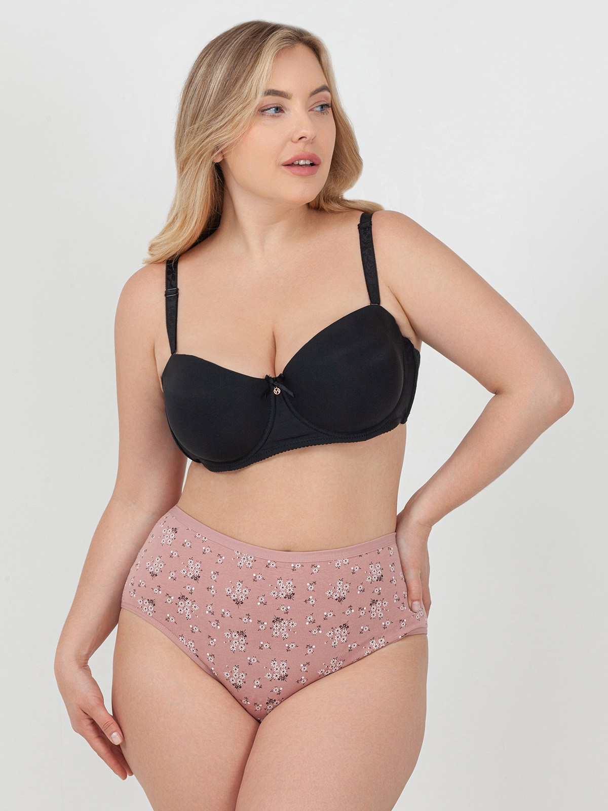 Предметная фотосъемка Москва. Михаил Папулян, каталожная съемка. Сборные фотосъёмки в Москве. фотосессии одежды.фотограф