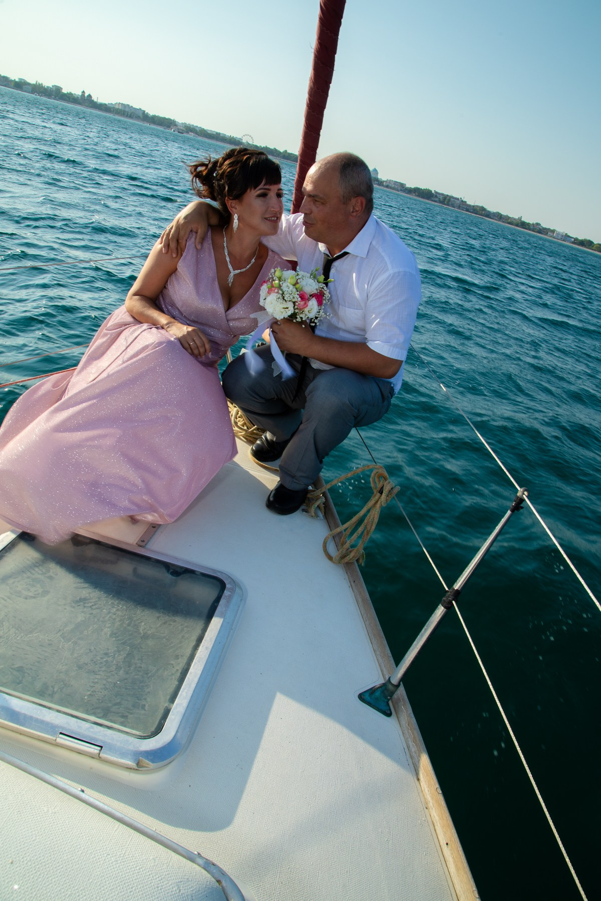 Свадьба на яхте. Фотограф и видеооператор (видеограф) в Евпатории и в Крыму