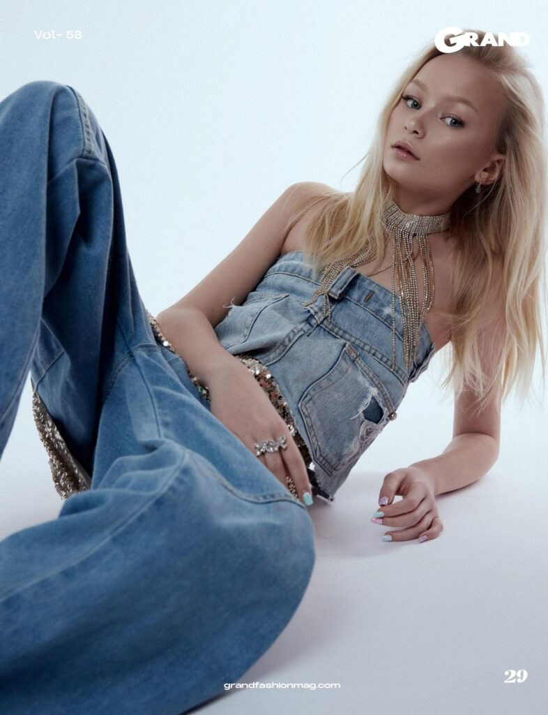 София Андреева. Съёмка одежды для маркетплейсов и брендов Morozova Production