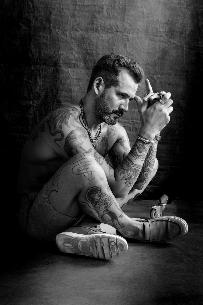 Мужчина на релаксе. Свадебный/Портретный фотограф снимаю в Москве