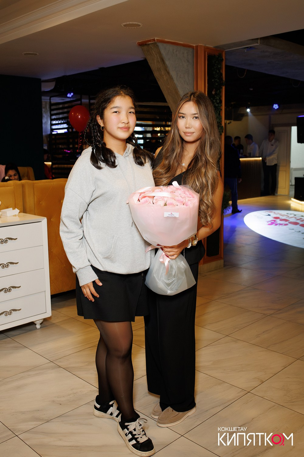 ШАШЛЫЧНЫЙ ДВОР. КИПЯТКОМ КОКШЕТАУ