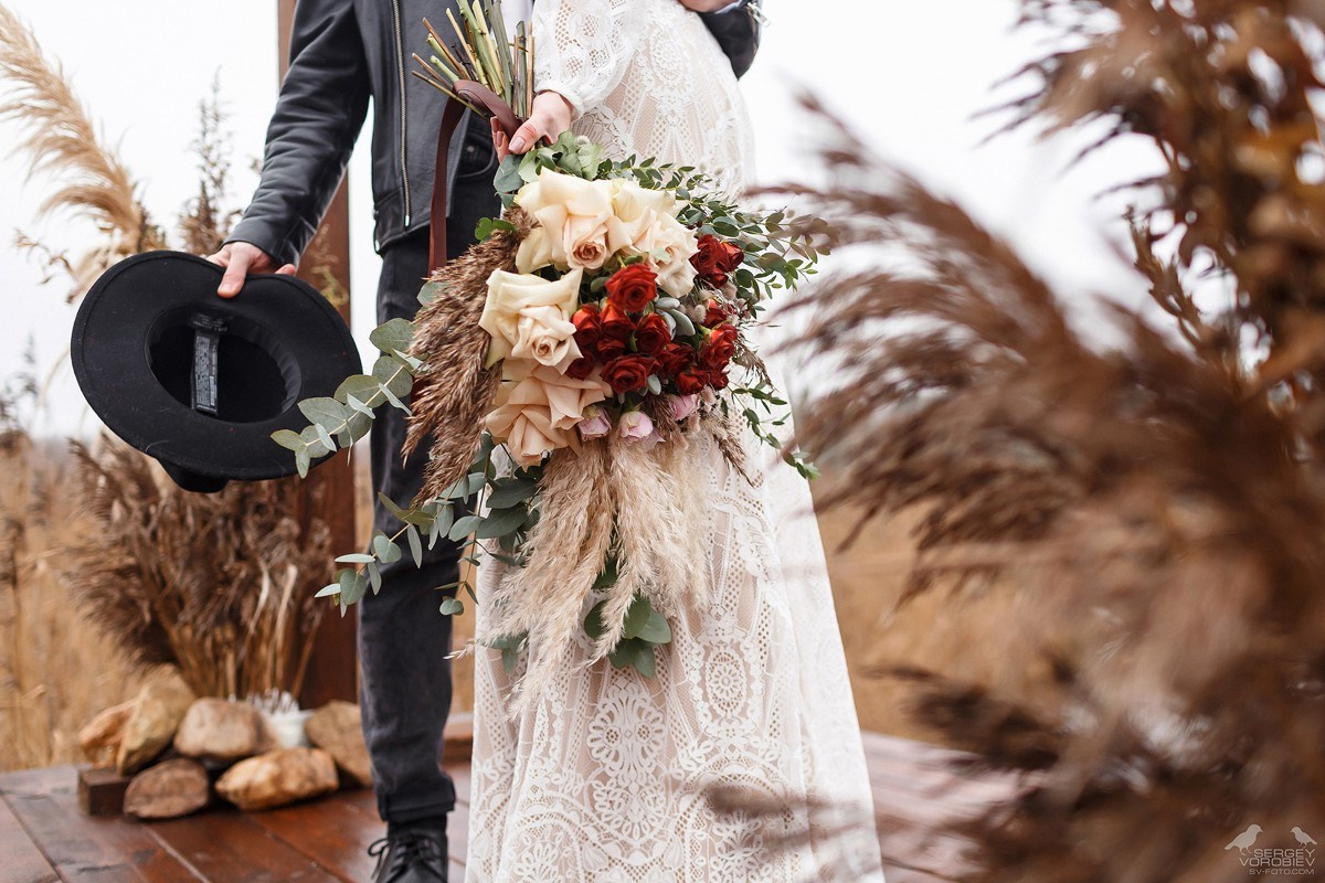 Стильная и дерзкая свадебная фотосессия на природе. Свадебный фотограф в Нижнем Новгороде и Москве Сергей Воробьев