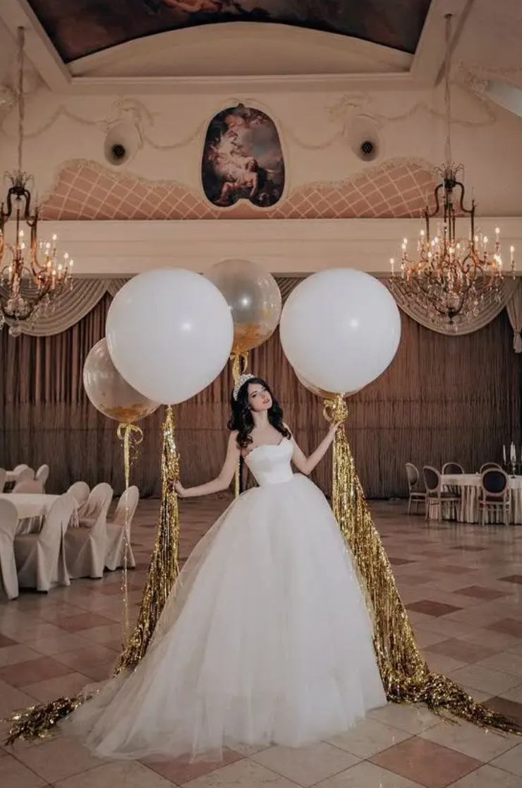 Bridal Shower. Balloons and decorations in Serbia. Delivery 24/7