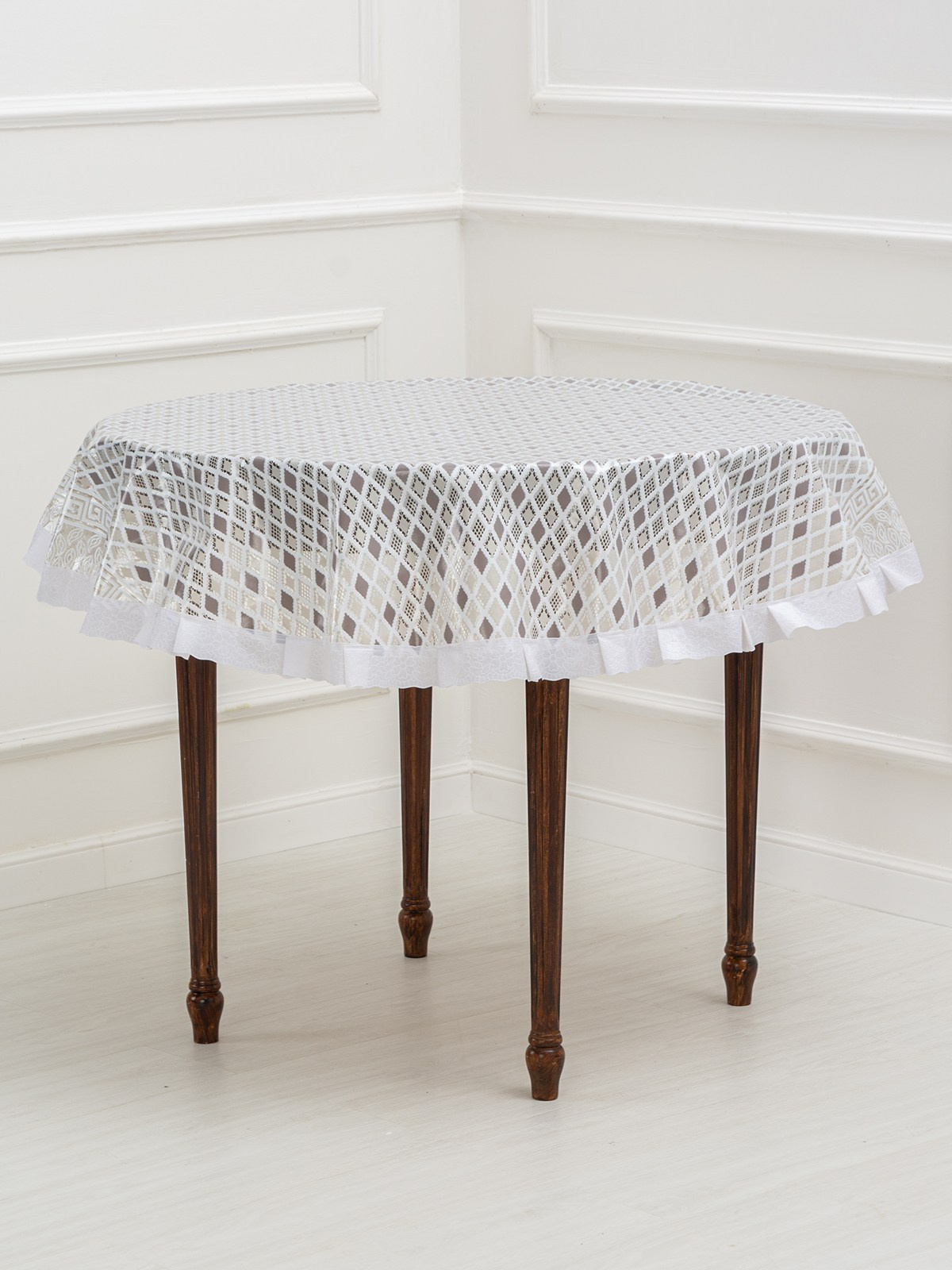 Фльлсъёмка скатерти, для Валдберриз. Сборные фотосъёмки в Москве. фотосессии одежды.фотограф