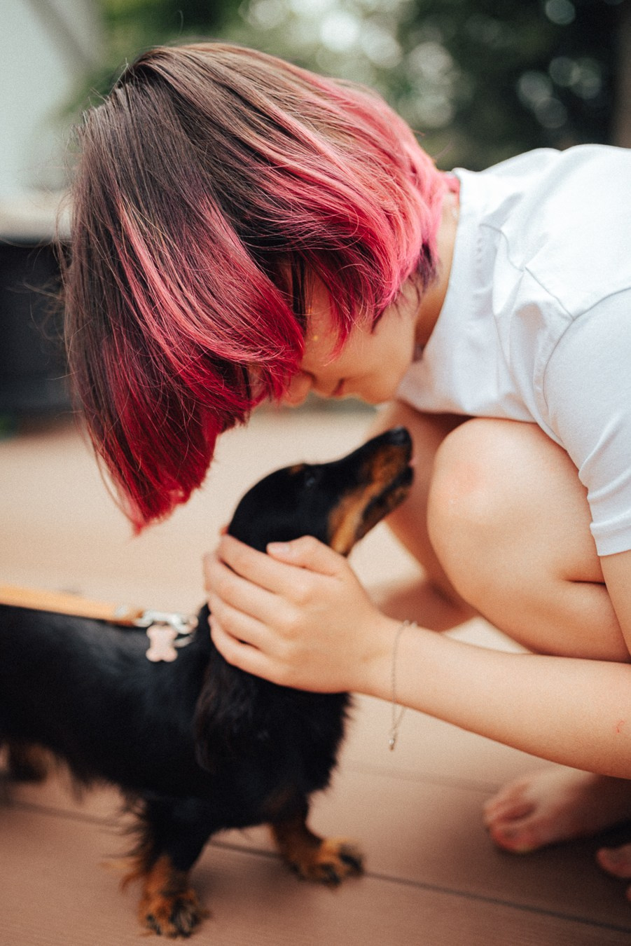 Коля, Ксюша, Саша, Андрей, Кира и бабушки | на даче