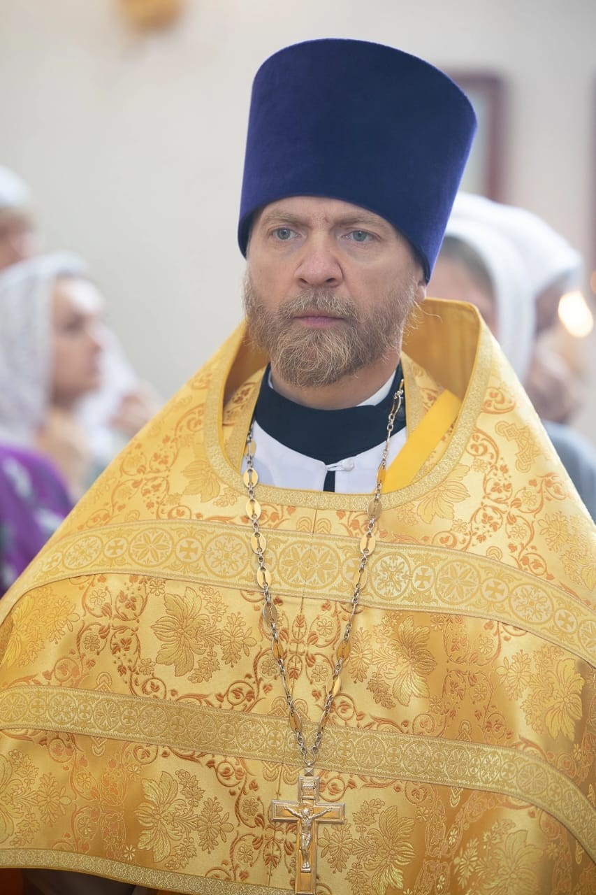 Митрополит Игнатий совершил божественную литургию в храме Всех скорбящих Радость. Саратовское Северо-Западное благочиние