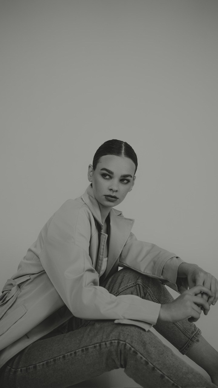 Черно-белая фотосессия на циклораме в фотостудии Новочеркасска «Рафинад». Свадебный фотограф в Ростове-на-Дону. Таинство Крещения и Венчания, семейные фотосессии. Алёна Чёботова