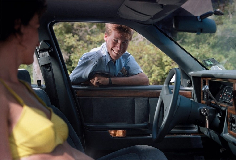 постановочная фотография Филипа-Лорки Ди Корсии с драматическим светом и театральной атмосферой