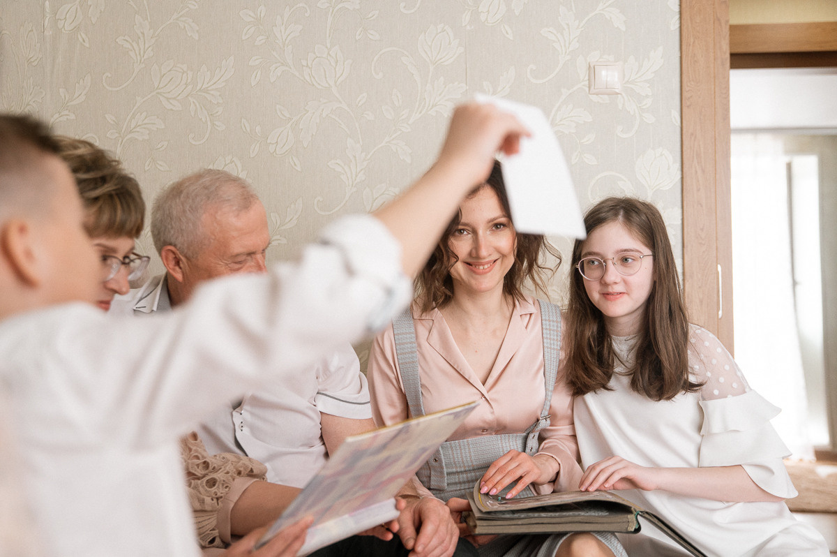 Домашняя съемка (большая семья). Семейный фотограф Тюмень