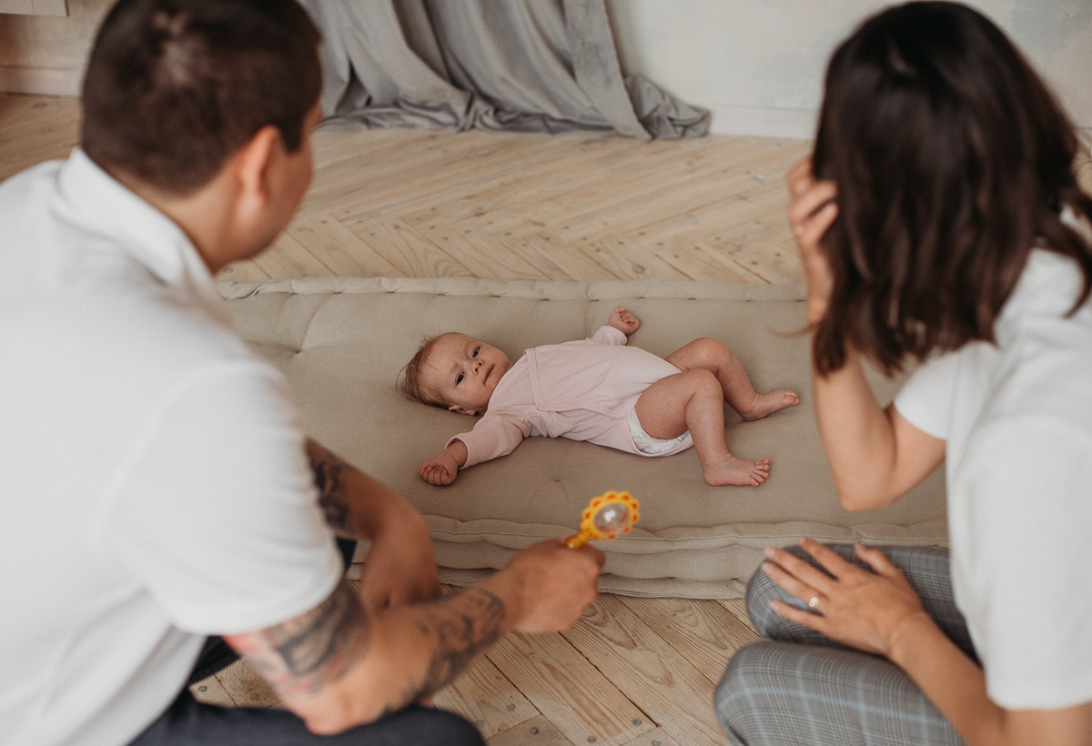 Семейная фотосессия (фотостудия). Семейный фотограф Тюмень