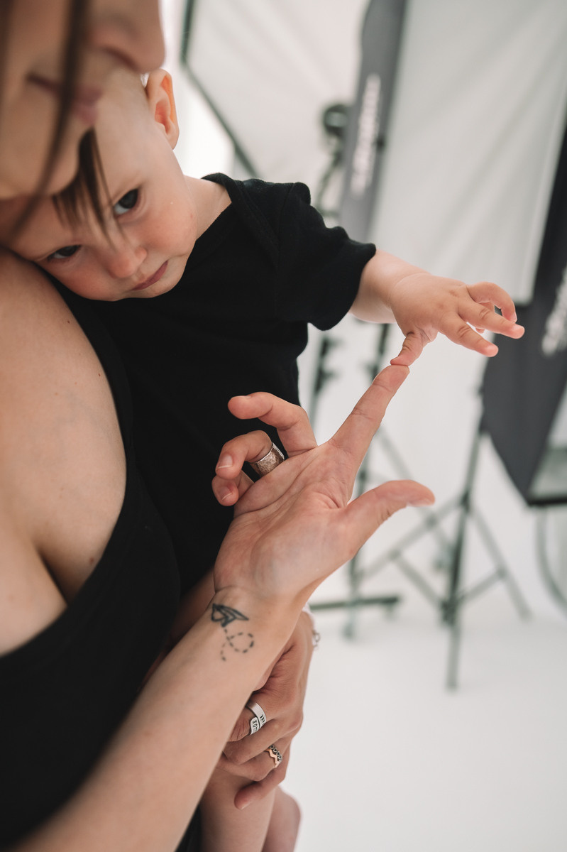 Семейная фотосессия (студия). Семейный фотограф Тюмень