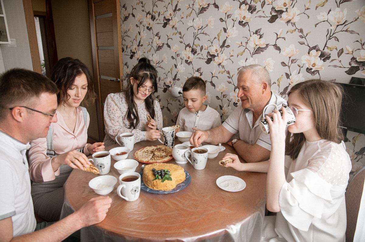 Домашняя съемка (большая семья). Семейный фотограф Тюмень