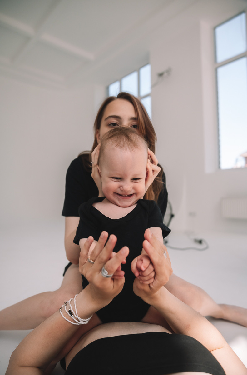 Семейная фотосессия (студия). Семейный фотограф Тюмень