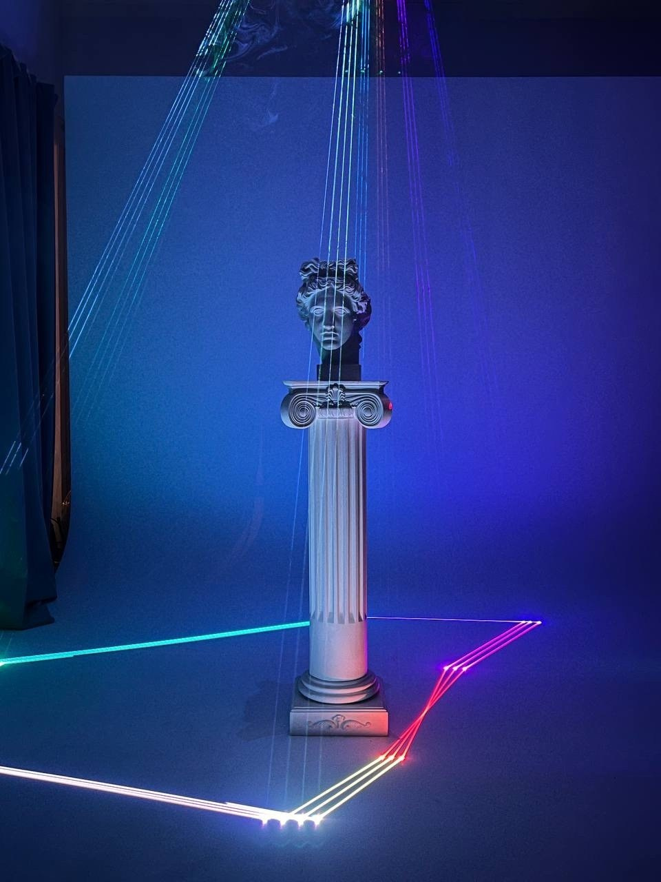 Современное оборудование в нашей студии и очень много реквизита. Фотостудия LUNA — аренда циклорамы и фотозон в Екатеринбурге