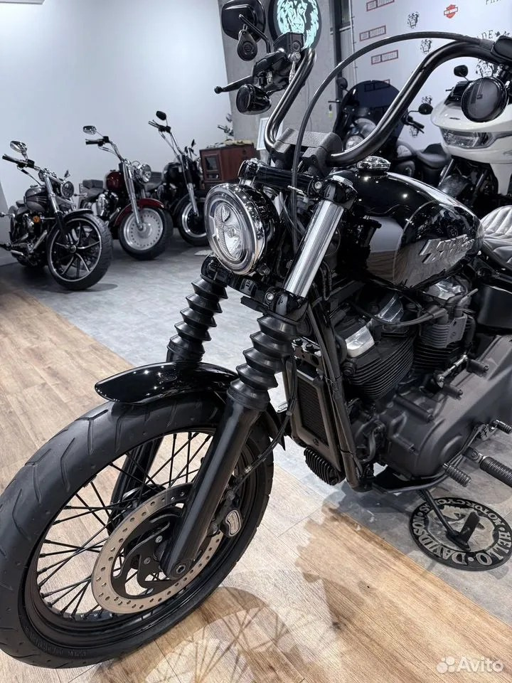 Купить Harley-Davidson 2020 Street Bob (Cobra) (Softail/Dyna) — подробнее на сайте. Hello Davidson, Москва. Только хорошие мотоциклы…