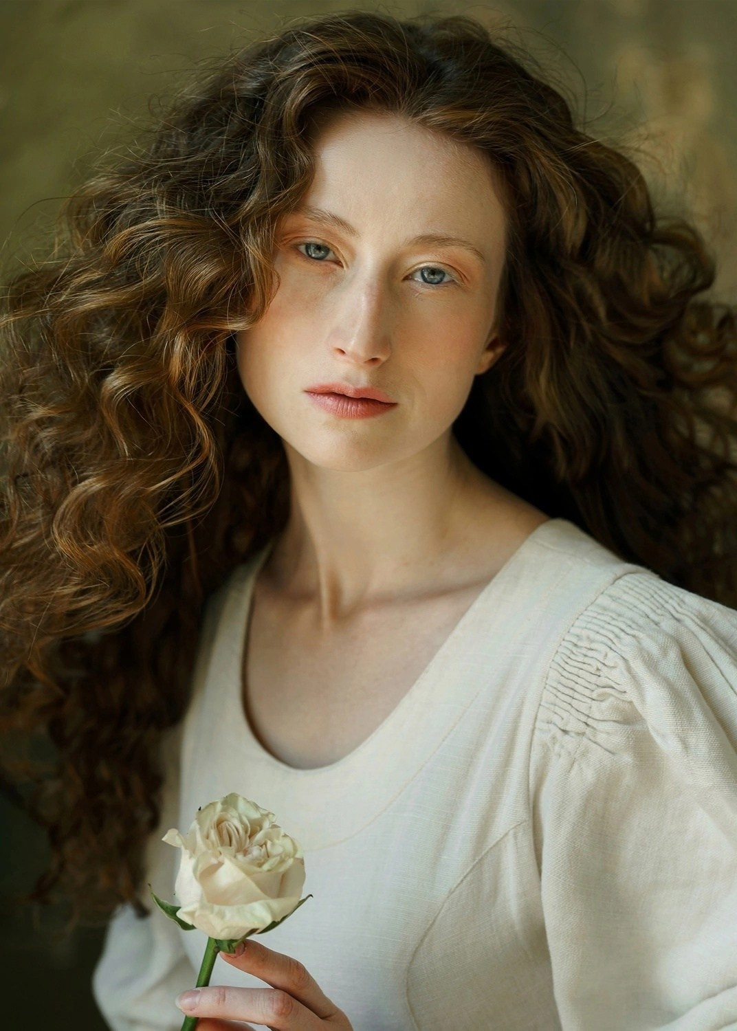 НОВЫЕ СЪЕМКИ В СТУДИИ — ОНА (ПЛАН)