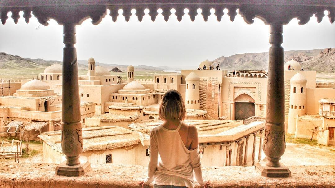 Экскурсия и тур в Крепость Номад и к Петроглифам Тамгалы Тас Будда из Алматы