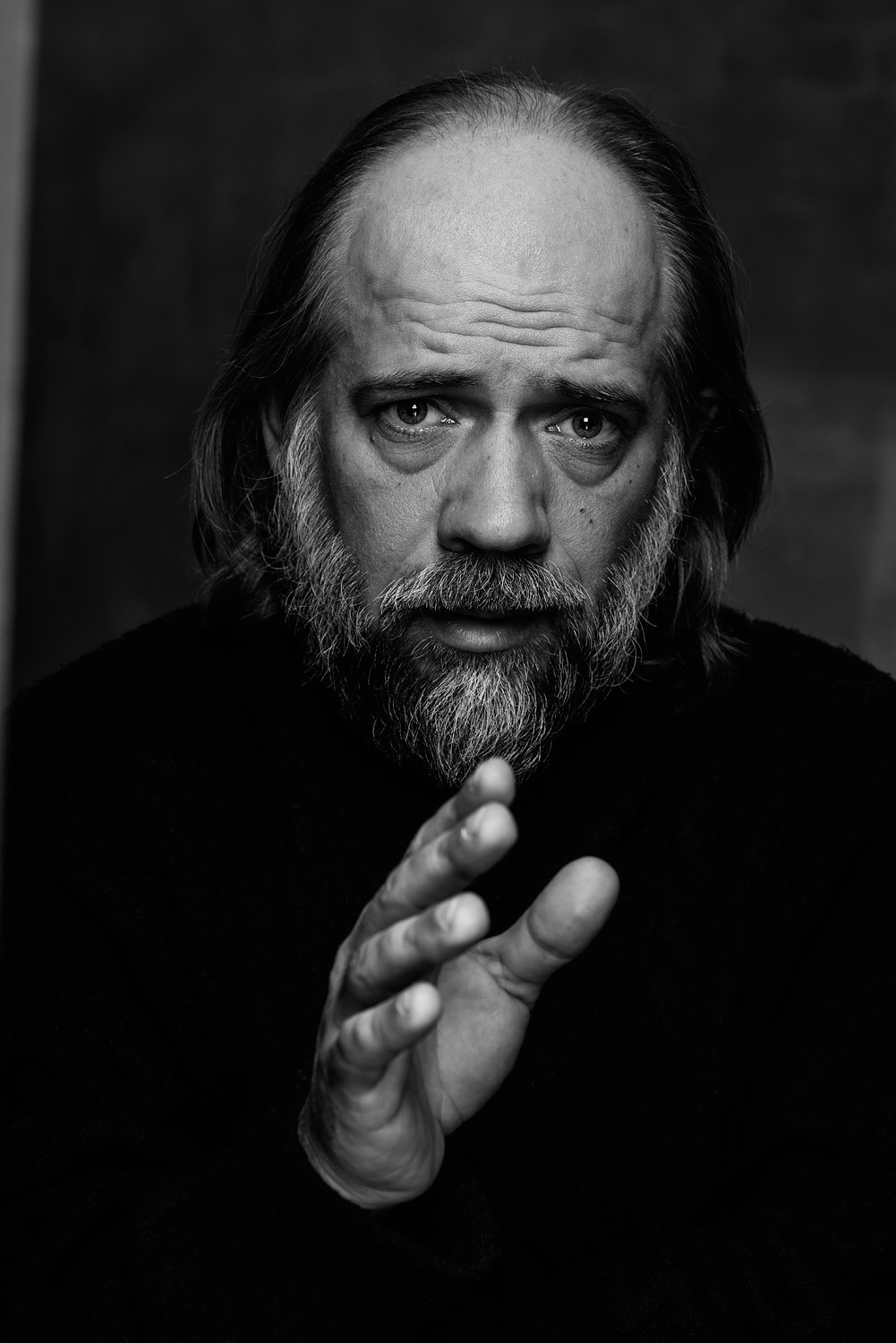 U-ray: Художественный чёрно-белый портрет. U-ray