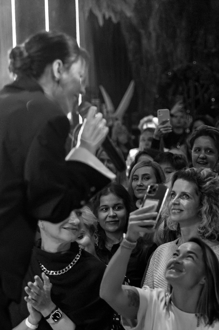 Концерт Евы Власовой в Сочи. Репортаж. Профессиональный фотограф в Сочи Виктория Джой. Обучение