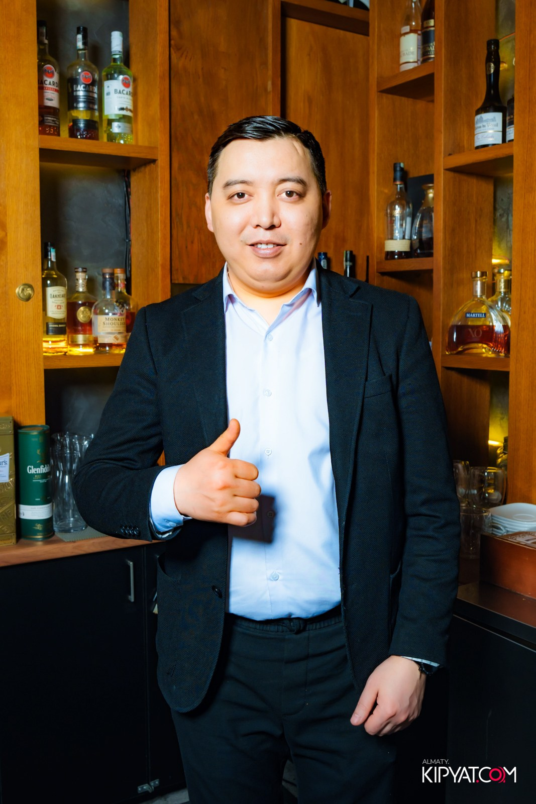 LAUREATE KARAOKE HALL. КИПЯТКОМ АЛМАТЫ!