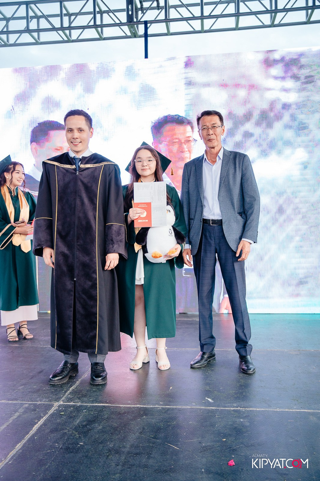 ВРУЧЕНИЕ ДИПЛОМОВ — НАРХОЗ КОЛЛЕДЖ. Part 4. КИПЯТКОМ АЛМАТЫ!