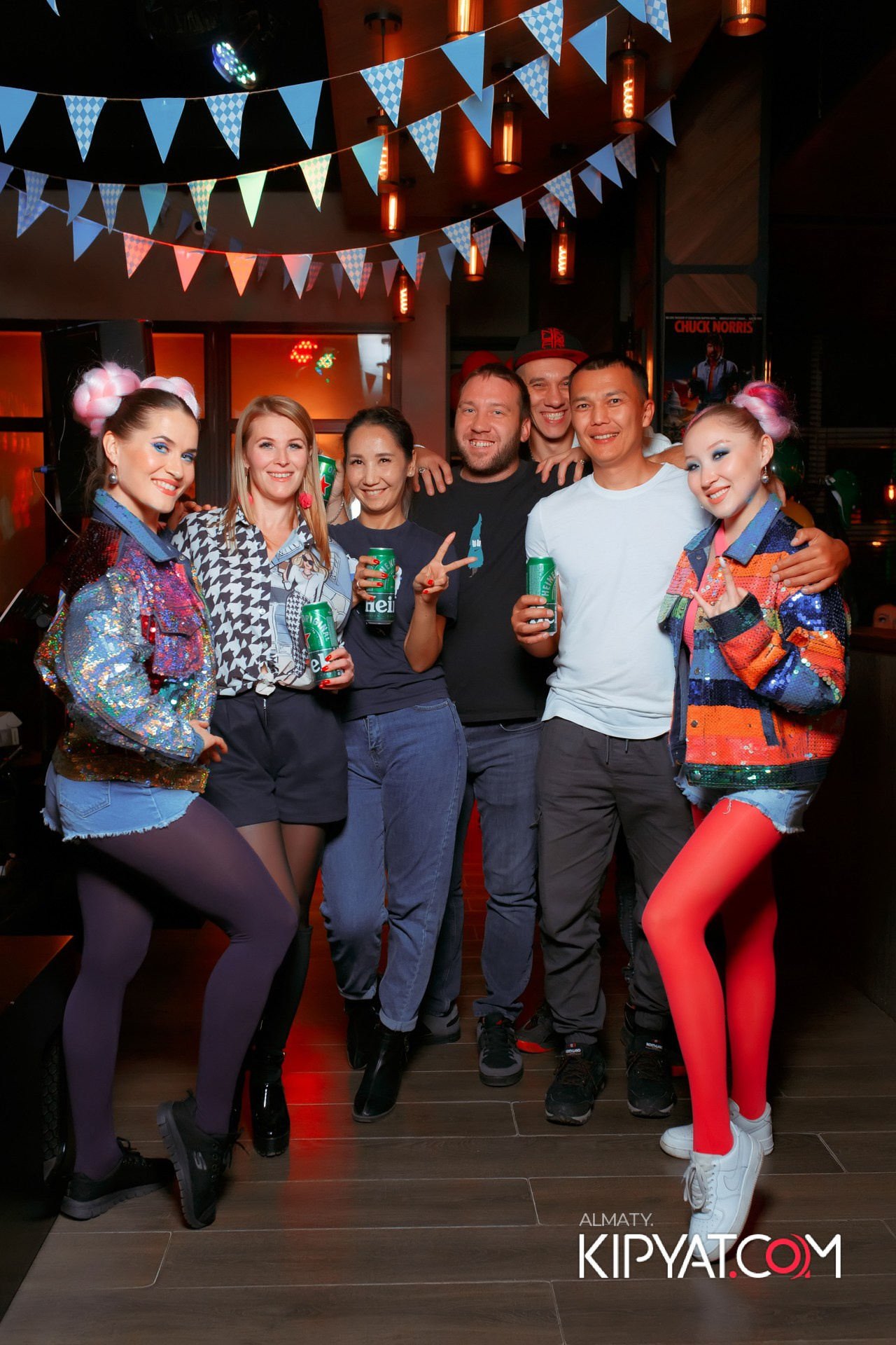 ПИНТА НА АЛТЫНСАРИНА. КИПЯТКОМ АЛМАТЫ! Фотосъемка мероприятий в Алматы