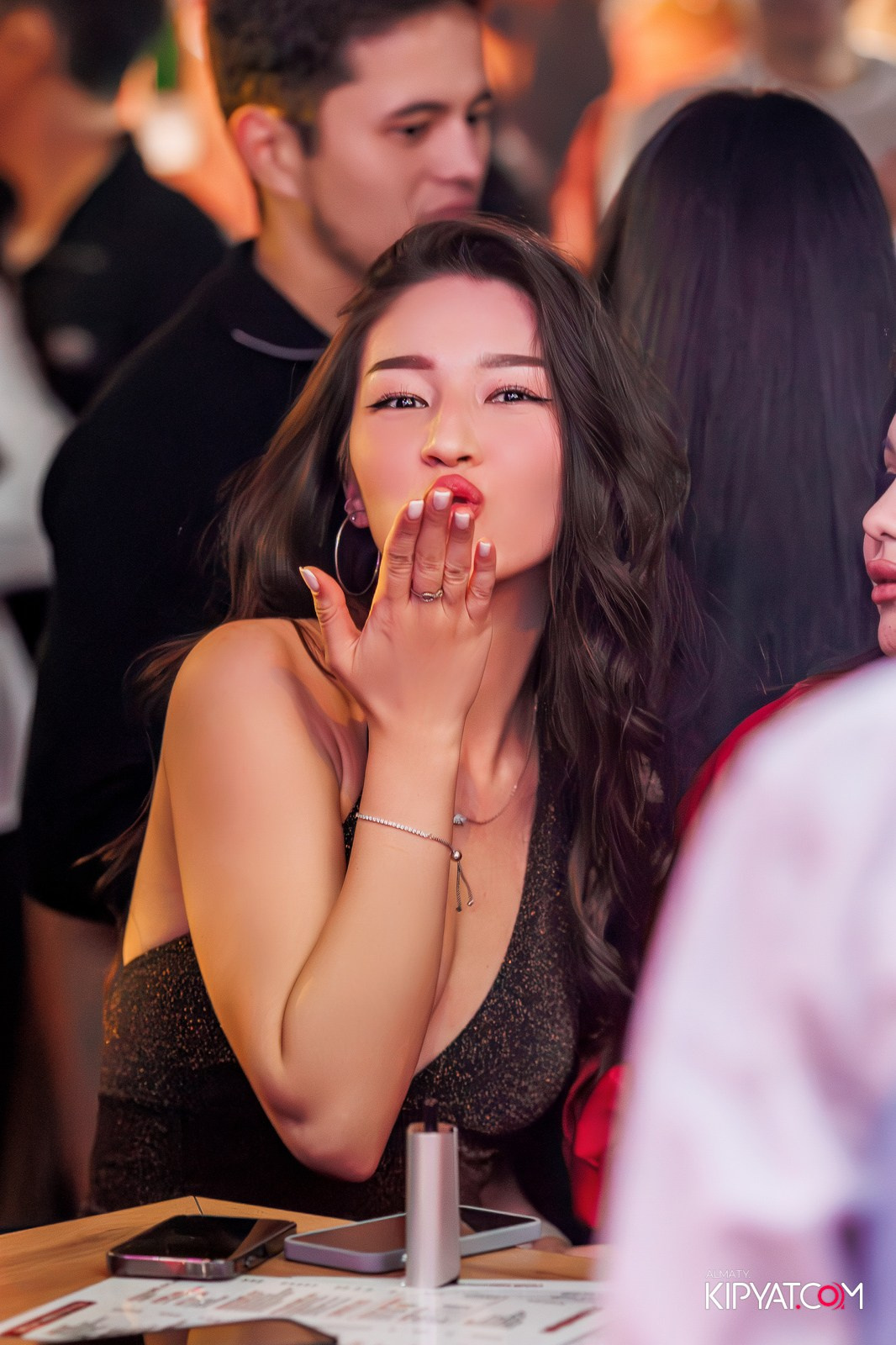 BHB. КИПЯТКОМ АЛМАТЫ!