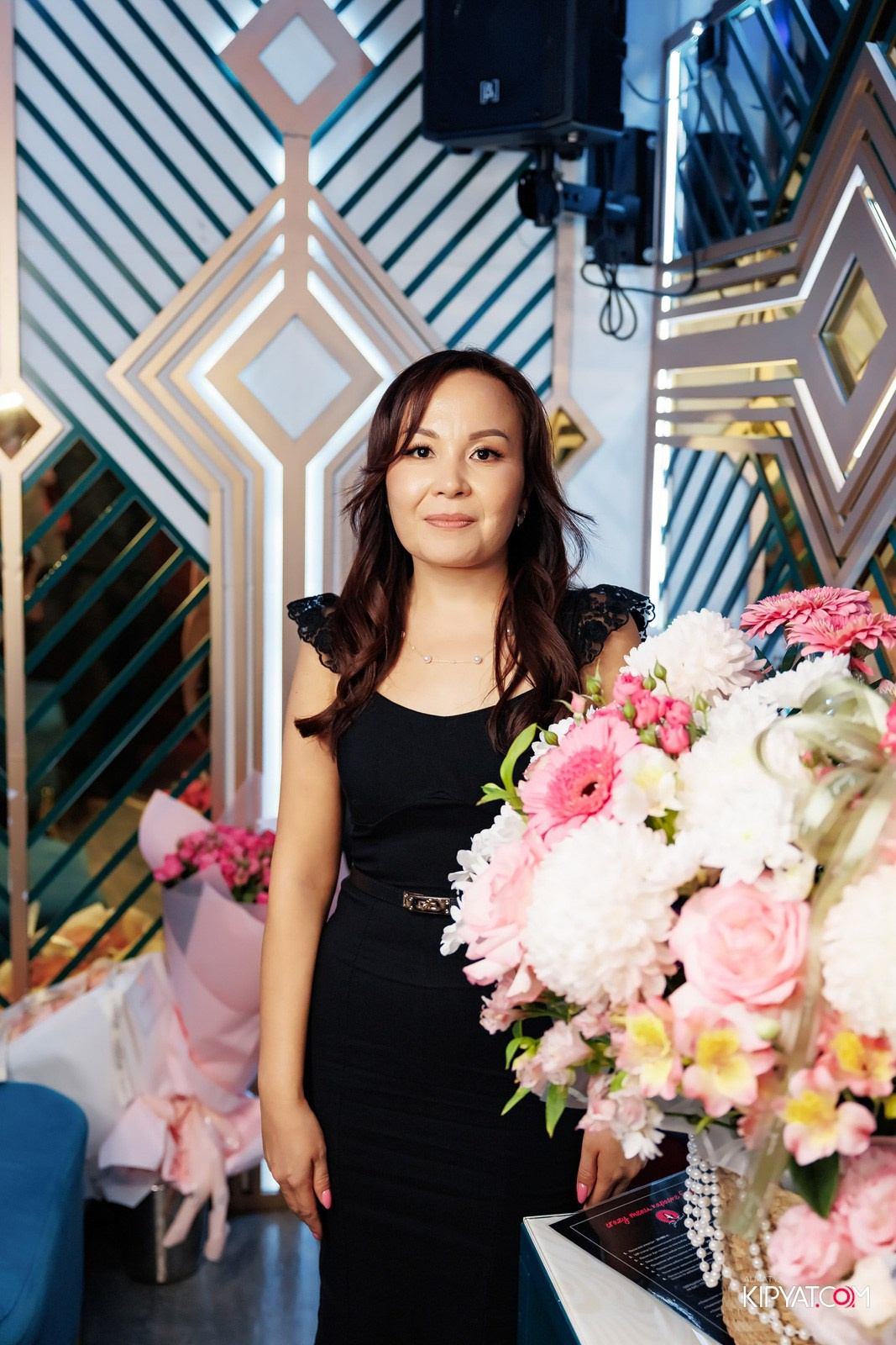 ЗАЯ, НА БИС. КИПЯТКОМ АЛМАТЫ!