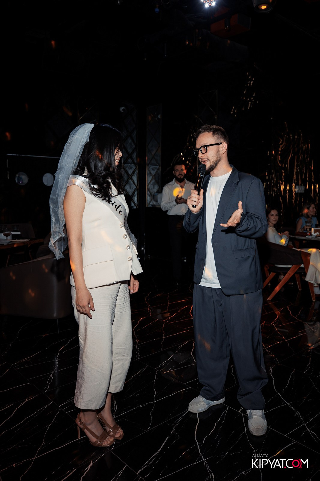 MOOD KARAOKE BAR & TERRACE. КИПЯТКОМ АЛМАТЫ!