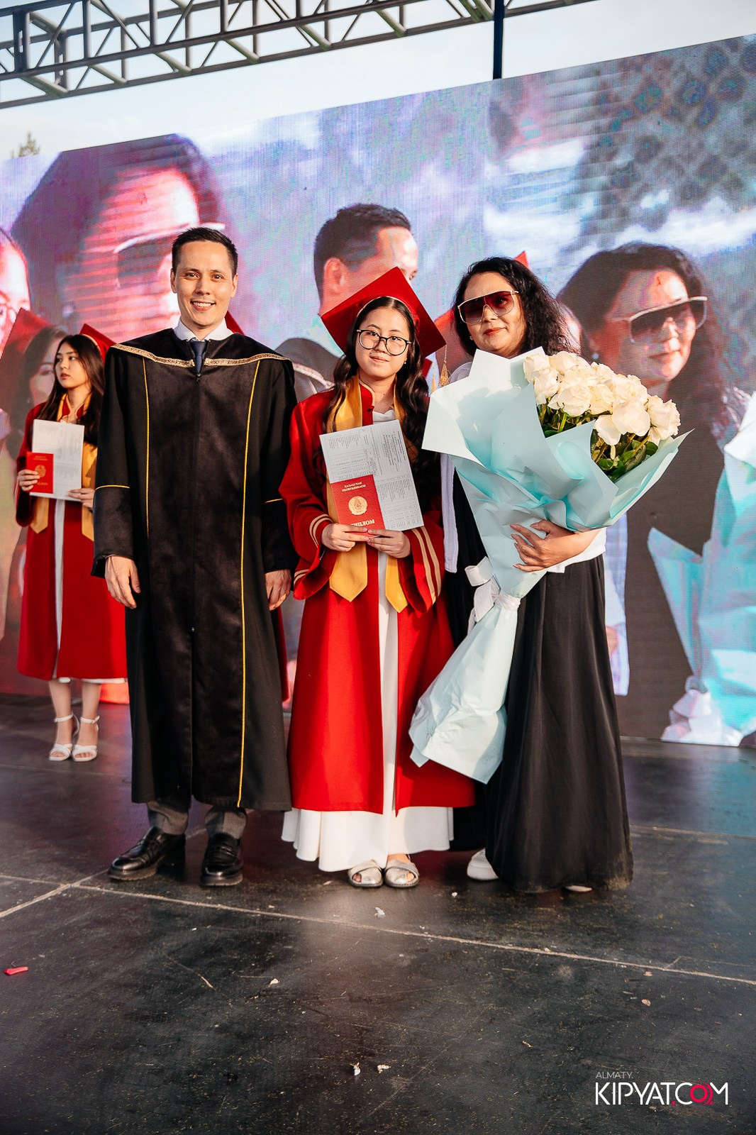 ВРУЧЕНИЕ ДИПЛОМОВ — НАРХОЗ КОЛЛЕДЖ. Part 4. КИПЯТКОМ АЛМАТЫ!