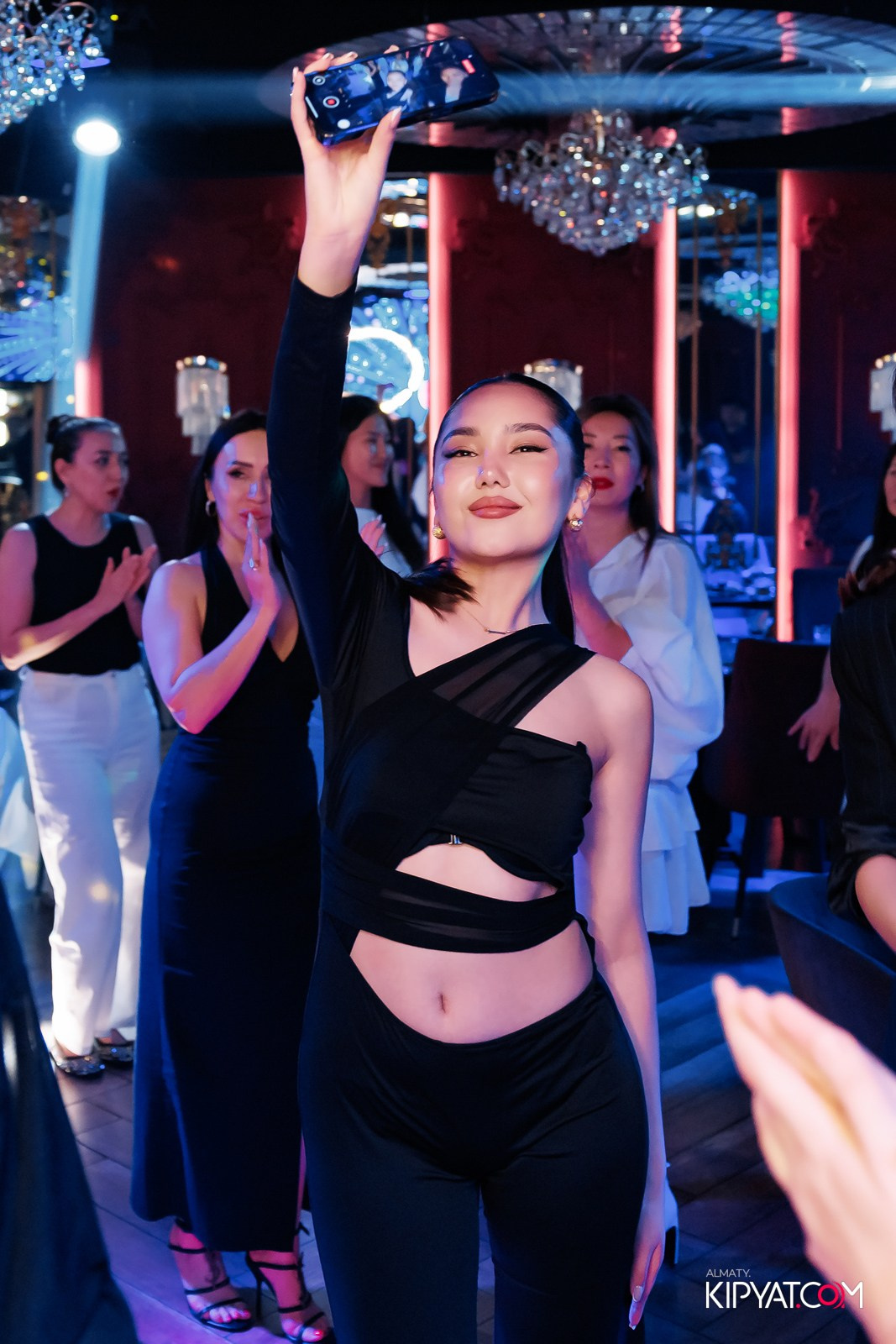 ЗАЯ, НА БИС. КИПЯТКОМ АЛМАТЫ!