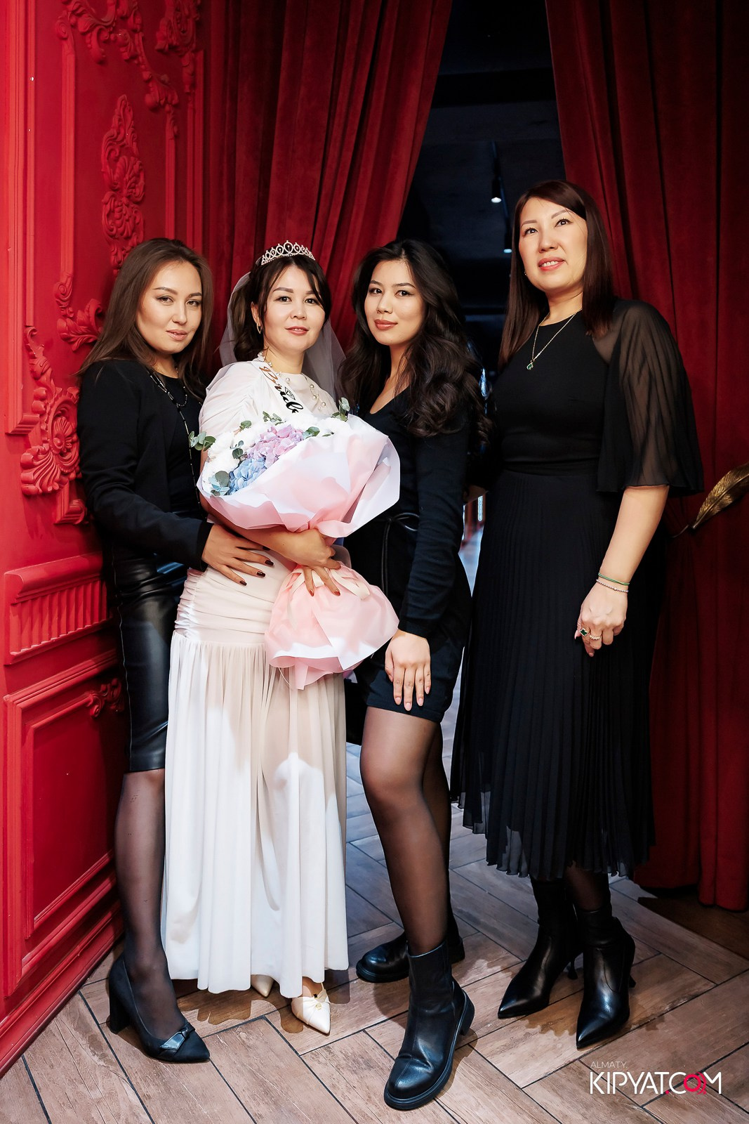 ЗАЯ, НА БИС. КИПЯТКОМ АЛМАТЫ! Фотосъемка мероприятий в Алматы