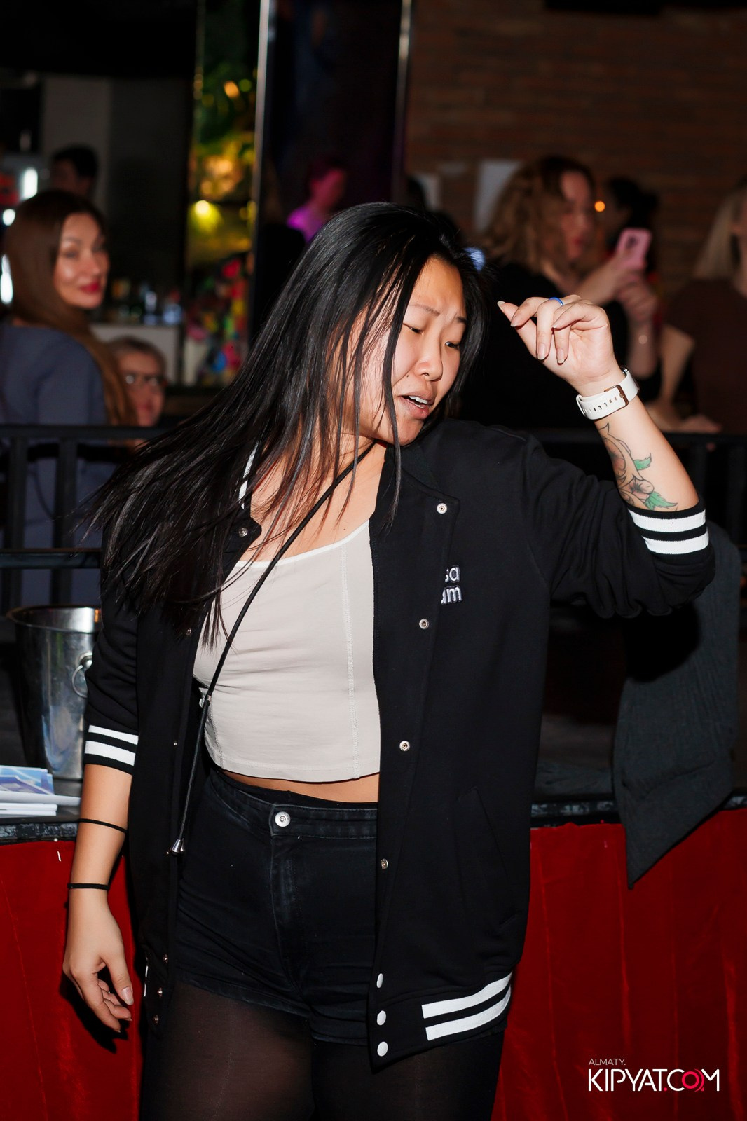 МУЗЫКАЛЬНОЕ ЛОТО В HIT RETRO. КИПЯТКОМ АЛМАТЫ! Фотосъемка мероприятий в Алматы