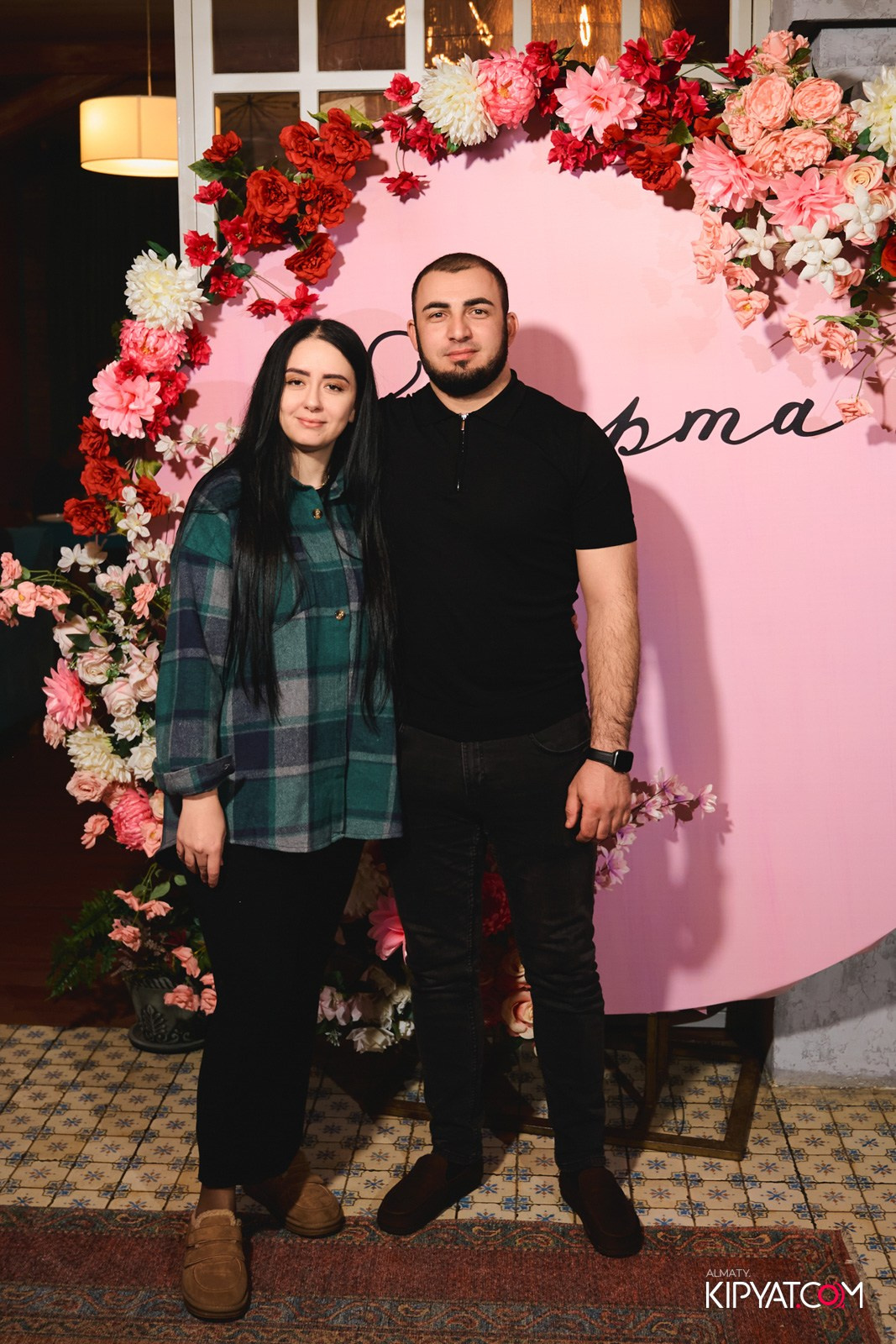 ГРУЗИНСКИЙ ДВОР НА КАБАНБАЙ БАТЫРА. КИПЯТКОМ АЛМАТЫ!