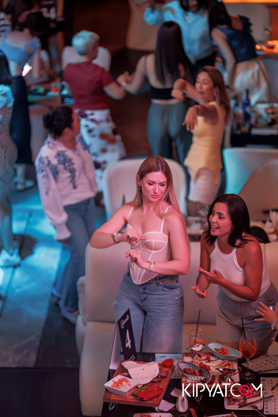 МУЗЫКАЛЬНОЕ ЛОТО В HIT RETRO. КИПЯТКОМ АЛМАТЫ!