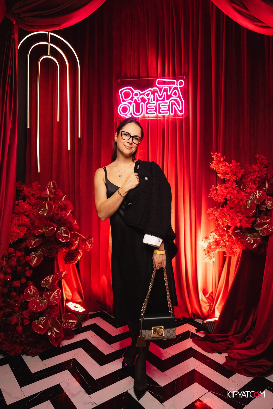 QUEEN. КИПЯТКОМ АЛМАТЫ!