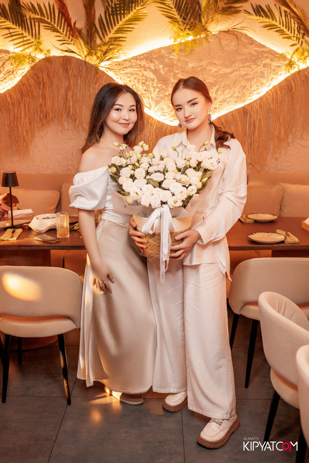 BAY RESTAURANT & BAR. КИПЯТКОМ АЛМАТЫ!